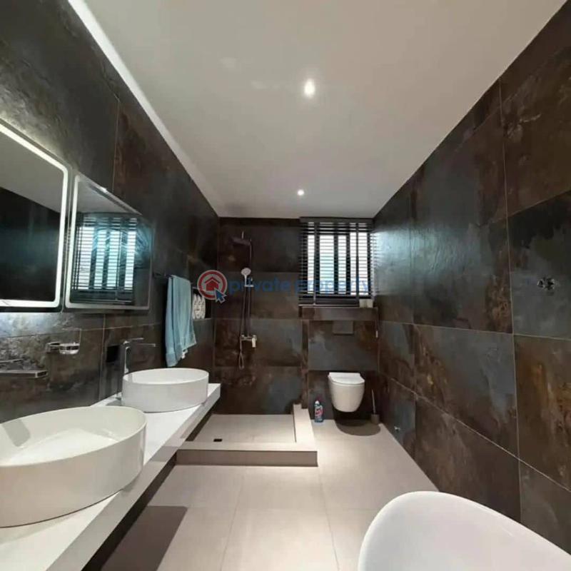 4 bedroom Detached Duplex For Sale Adjringanor Adjiringanor East Legon Accra - 5
