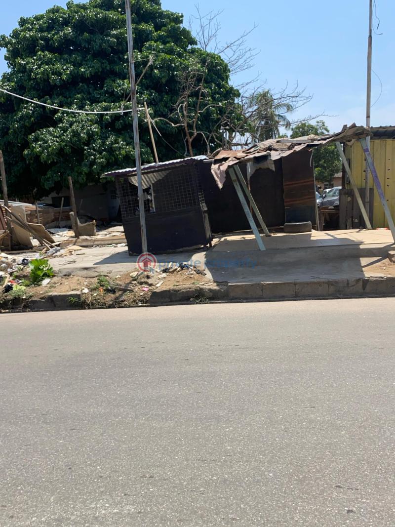 Land For Sale Osu Oxford Street Osu Accra - 0