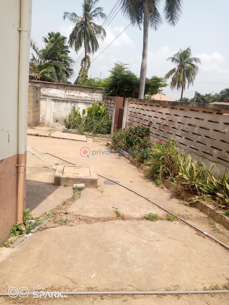 Land For Sale Nungua Ledzokuku-Krowor Accra - 1