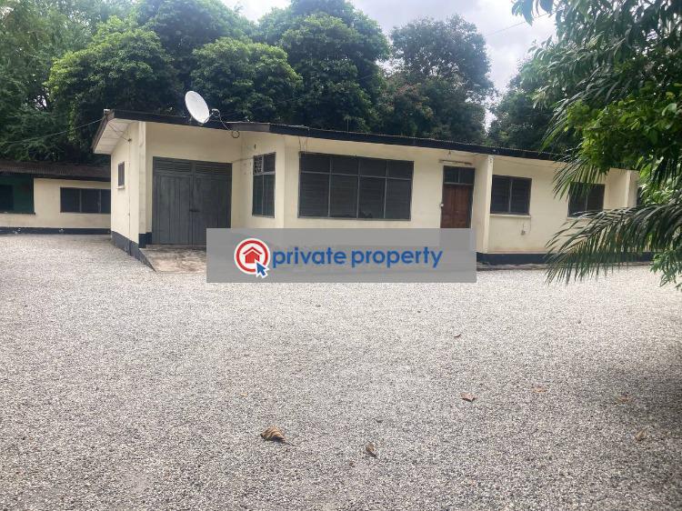 Mixed use Land For Sale &nbsp;near Ridge Hospital North Ridge Accra - 1