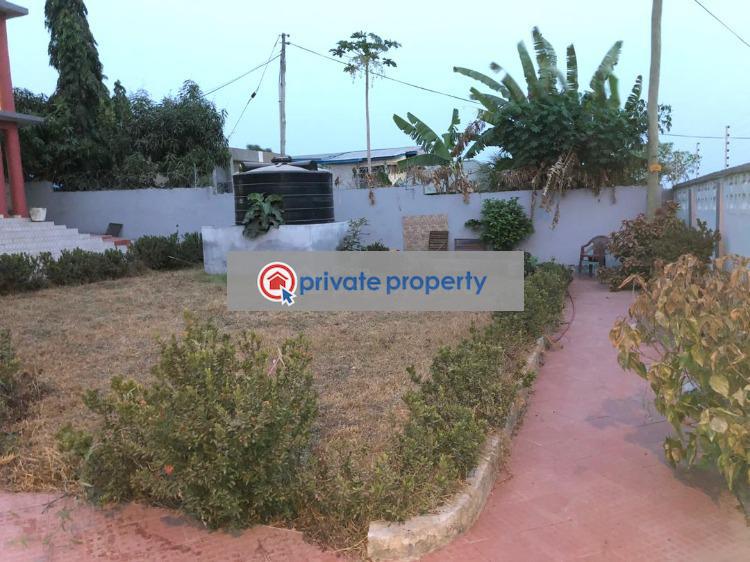 10 bedroom Block of Flats For Sale &nbsp;kokrobite Weija Ga South Municipal Accra - 15