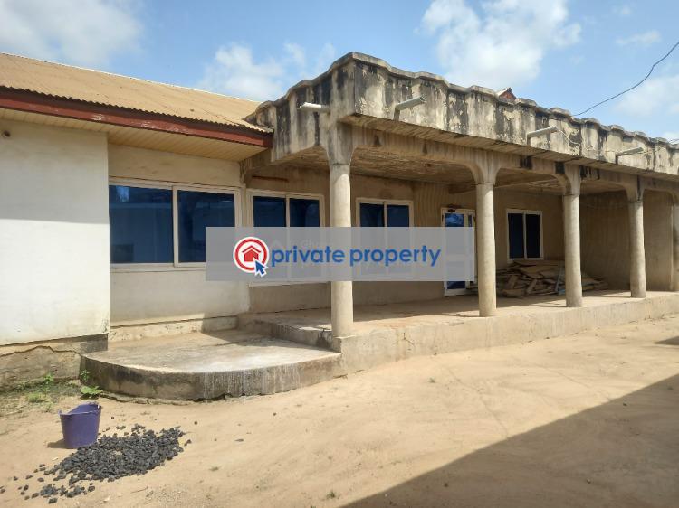 10 bedroom House For Sale &nbsp;fawoade on Tafo Pankrono Road. Kumasi Metropolitan Ashanti - 2