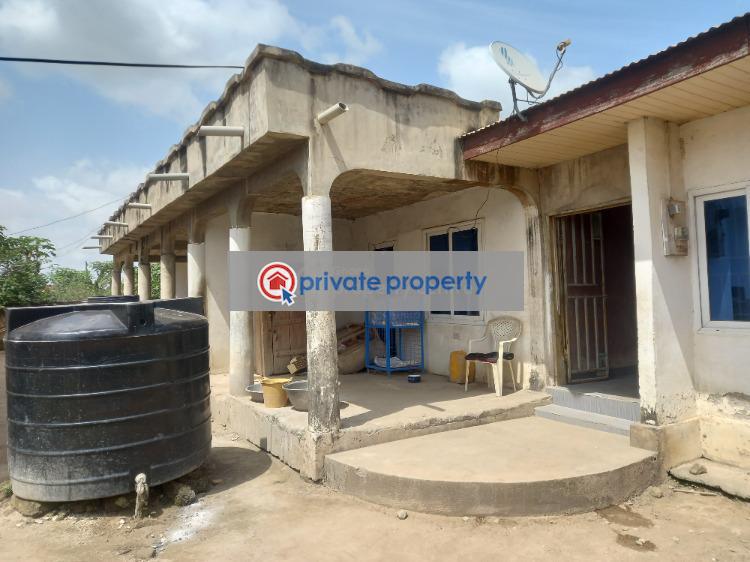 10 bedroom House For Sale &nbsp;fawoade on Tafo Pankrono Road. Kumasi Metropolitan Ashanti - 6