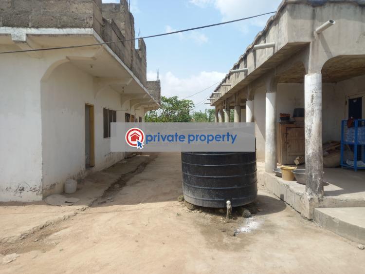 10 bedroom House For Sale &nbsp;fawoade on Tafo Pankrono Road. Kumasi Metropolitan Ashanti - 5