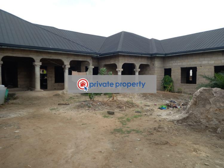 10 bedroom House For Sale &nbsp;asenua After Anwiaa Meduma. Kumasi Metropolitan Ashanti - 2
