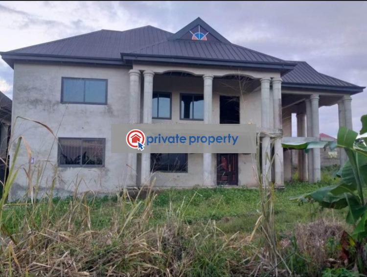 10 bedroom House For Sale &nbsp;brofoyedru Afratia on Santasi Road. Kumasi Metropolitan Ashanti - 3