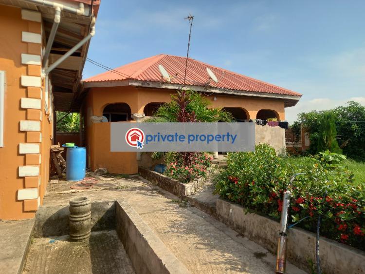 10 bedroom House For Sale &nbsp;apromoase On Tech Ejisu Road. Kumasi Metropolitan Ashanti - 5