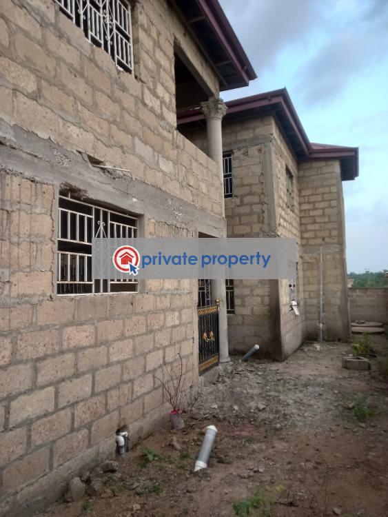 10 bedroom House For Sale &nbsp;antoa New Site On Buokrom Kenyasi Road. Kumasi Metropolitan Ashanti - 6