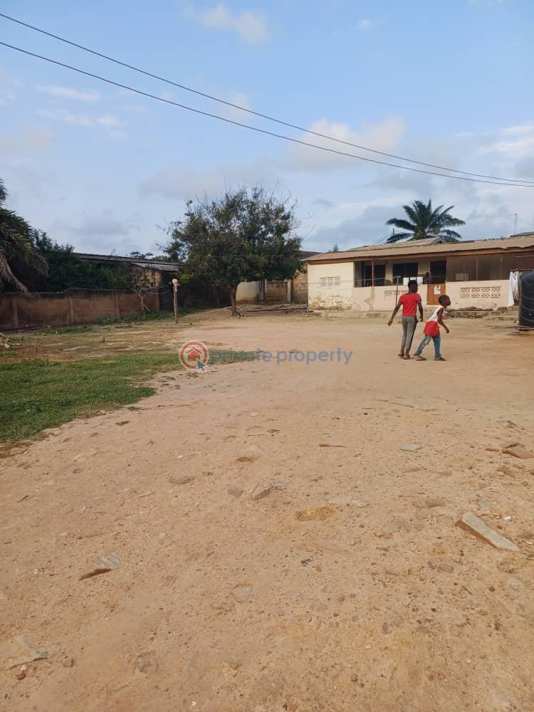 Land For Sale Amweteyman Achimota Accra - 1