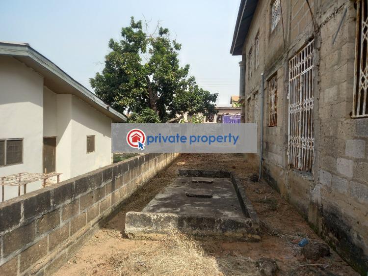 House For Sale &nbsp;kronum Near The Market. Kumasi Metropolitan Ashanti - 6