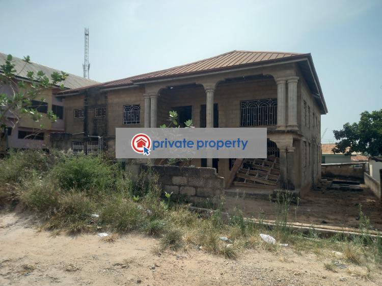 House For Sale &nbsp;kronum Near The Market. Kumasi Metropolitan Ashanti - 2