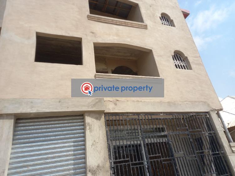 House For Sale &nbsp;saaman Near Kenyasi Bosore. Kumasi Metropolitan Ashanti - 8