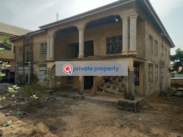 House For Sale &nbsp;kronum Near The Market. Kumasi Metropolitan Ashanti - 0