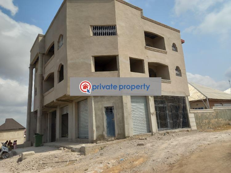House For Sale &nbsp;saaman Near Kenyasi Bosore. Kumasi Metropolitan Ashanti - 1