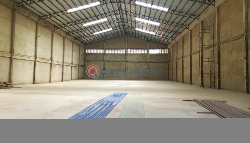 Warehouse For Rent Spintex Near Police Station. Spintex Road Accra - 4