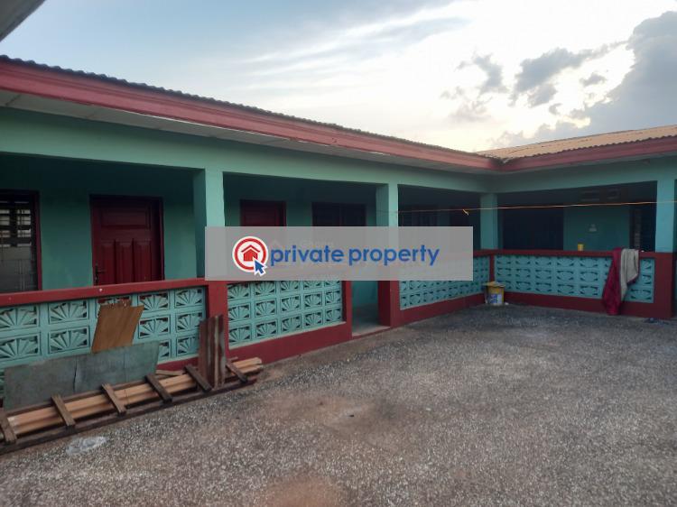 House For Sale &nbsp;wadie Adwumakaase Near Mampongteng. Kumasi Metropolitan Ashanti - 11