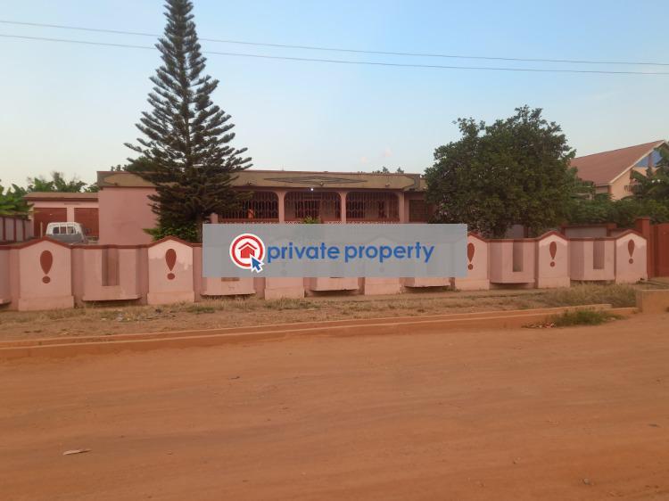House For Sale &nbsp;wadie Adwumakaase Near Mampongteng. Kumasi Metropolitan Ashanti - 5