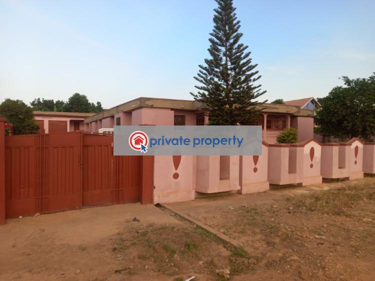 House For Sale &nbsp;wadie Adwumakaase Near Mampongteng. Kumasi Metropolitan Ashanti - 14