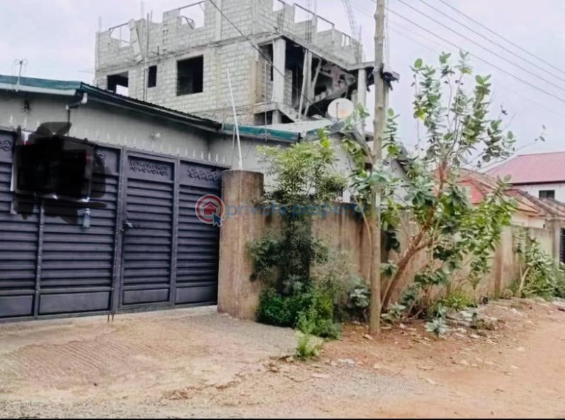 10 bedroom Townhouse For Sale Ashaley Botwe School Junction East Legon Accra - 1