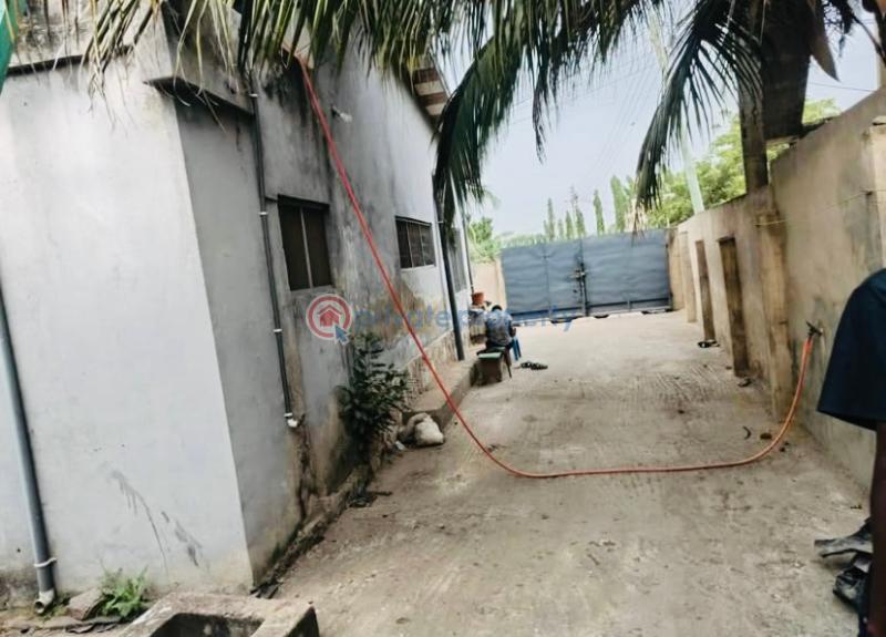 10 bedroom Townhouse For Sale Ashaley Botwe School Junction East Legon Accra - 7
