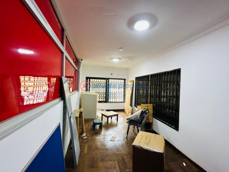 10 bedroom Office Space For Rent Bawaleshie Road East Legon Accra - 23
