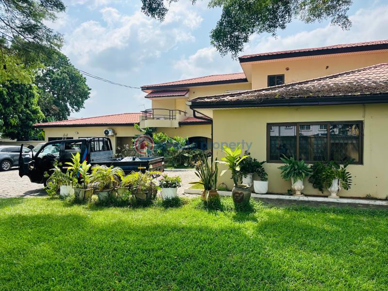 10 bedroom Office Space For Rent Bawaleshie Road East Legon Accra - 2