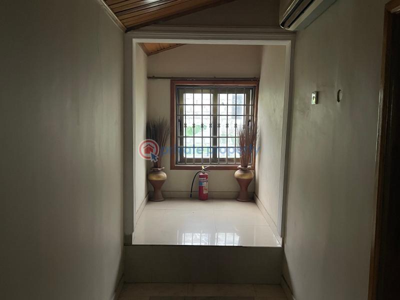 10 bedroom Hotel / Guest House For Sale Boundary Road Adjiringanor East Legon Accra - 11