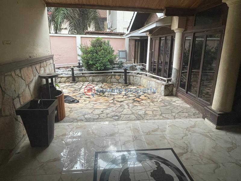 10 bedroom Hotel / Guest House For Sale Boundary Road Adjiringanor East Legon Accra - 9
