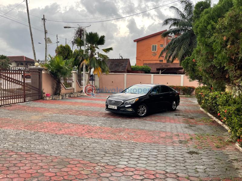 10 bedroom Hotel / Guest House For Sale Boundary Road Adjiringanor East Legon Accra - 17