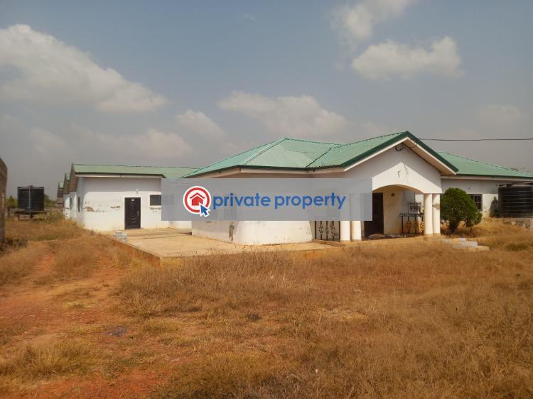 House For Sale &nbsp;konkori On Ahodwo Sokoban Road. Kumasi Metropolitan Ashanti - 9