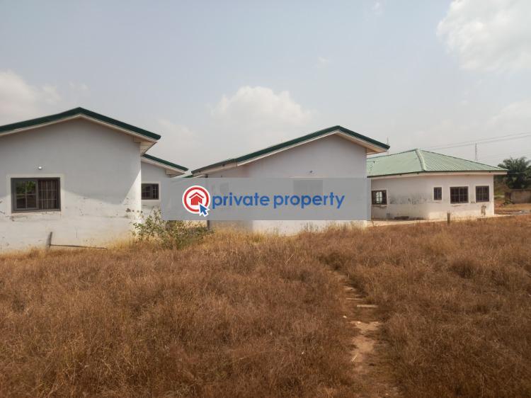 House For Sale &nbsp;konkori On Ahodwo Sokoban Road. Kumasi Metropolitan Ashanti - 6