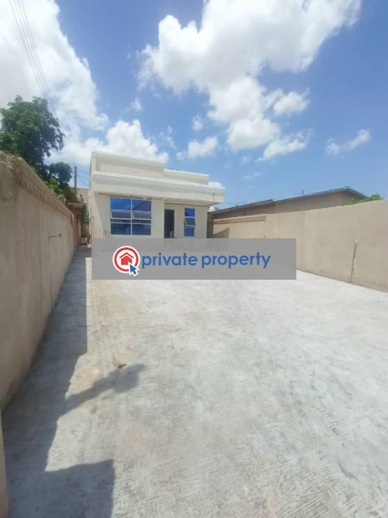 2 bedroom House For Sale madina Oyarifa La Nkwantanang Madina Municipal