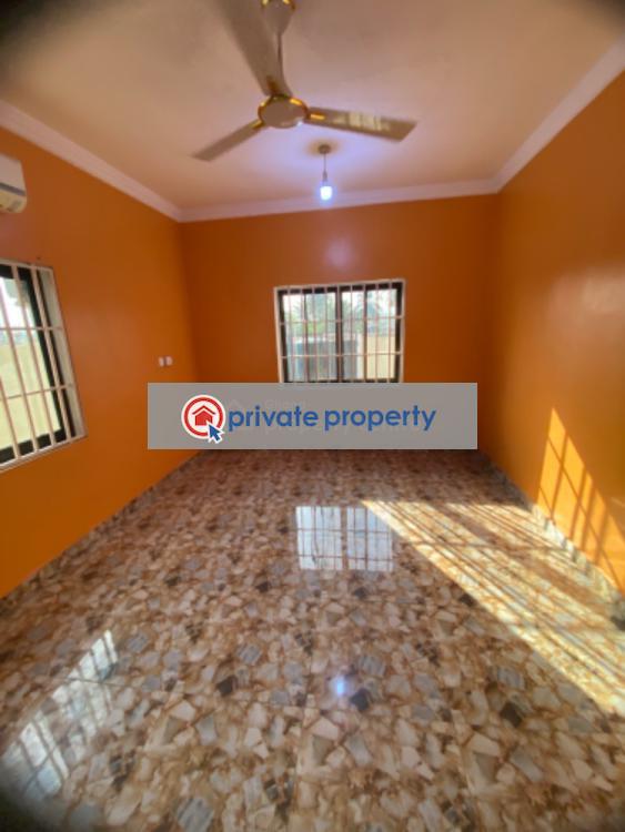 2 bedroom Detached Duplex For Rent israel Park Near Lapaz And Achimota