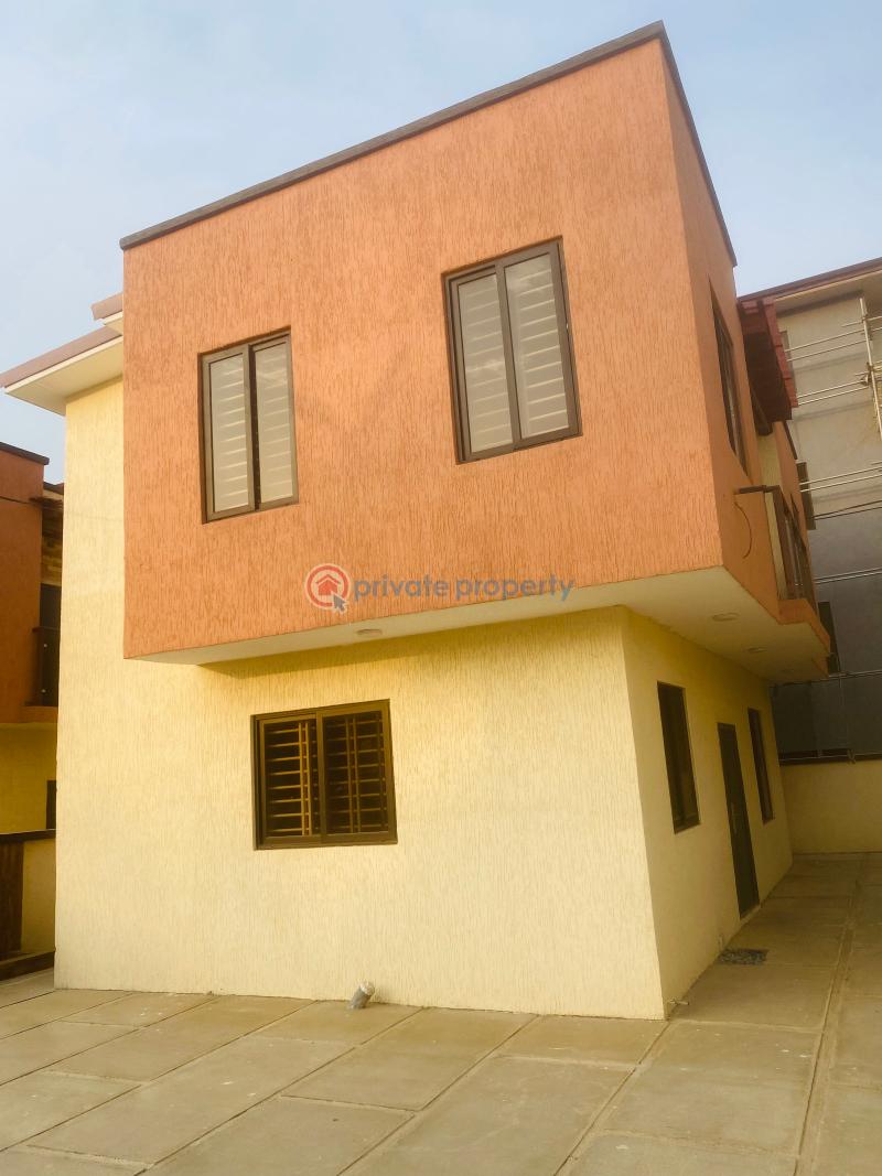 2 bedroom House For Sale Just Behind The Achimota Shopping Mall Close To The Achimota Mall Accra - 1