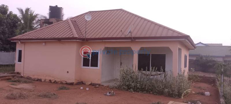 2 bedroom Detached Bungalow For Sale oyibi. Accra - 2