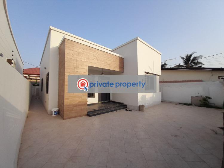 2 bedroom Detached Bungalow For Sale &nbsp;grader Estate Road Spintex Accra - 4