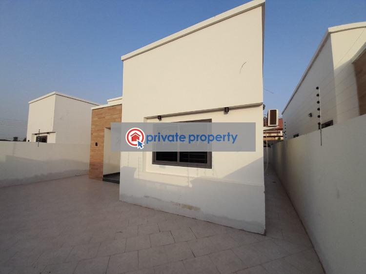 2 bedroom Detached Bungalow For Sale &nbsp;grader Estate Road Spintex Accra - 8