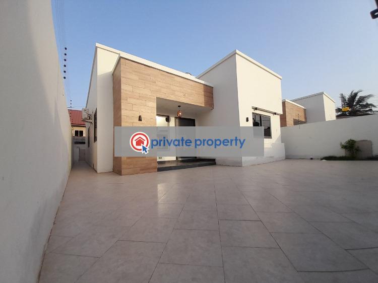 2 bedroom Detached Bungalow For Sale &nbsp;grader Estate Road Spintex Accra - 7