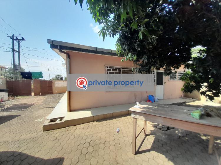 2 bedroom Terraced Bungalow For Sale &nbsp;madina Estate Road La Nkwantanang Madina Municipal Accra - 8