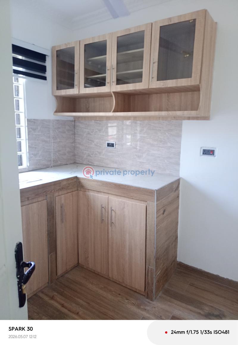2 bedroom Apartment For Rent The Browns Realtor , Osu Vra Hospital Osu Accra - 6
