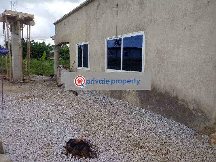 2 bedroom House For Sale &nbsp;kodie On Kumasi Offinso/ Techiman Road. Afigya-Kwabre Ashanti - 6