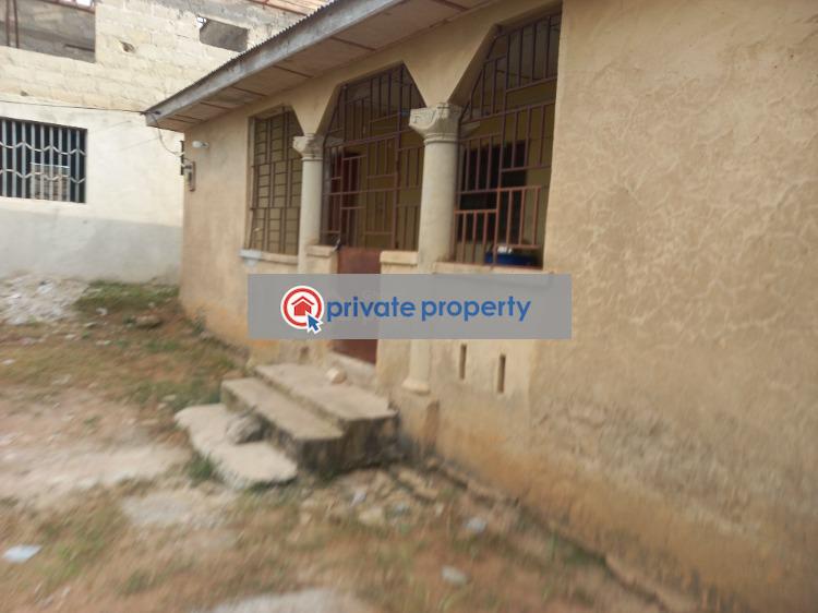 2 bedroom House For Sale &nbsp;nwamase Near Kenyasi Abrem. Kumasi Metropolitan Ashanti - 3