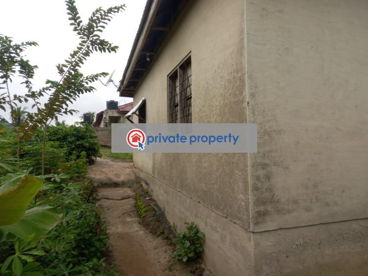 2 bedroom House For Sale &nbsp;asenua After Anwiaa Meduma. Kumasi Metropolitan Ashanti - 3