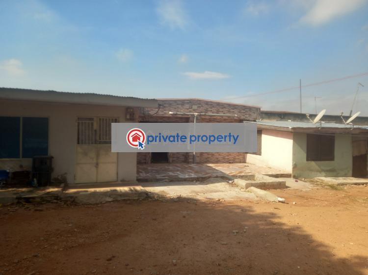 2 bedroom Apartment For Sale &nbsp;buobai Near Asokore Mampong. Kumasi Metropolitan Ashanti - 4