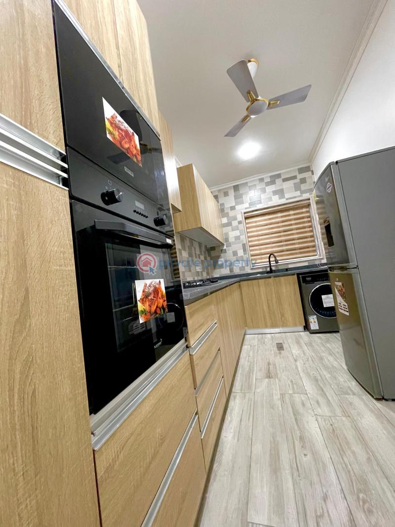 2 bedroom Apartment For Rent The Browns Realtor ,osu Oxford Street, Close To The Beijing Clinic Osu Accra - 5