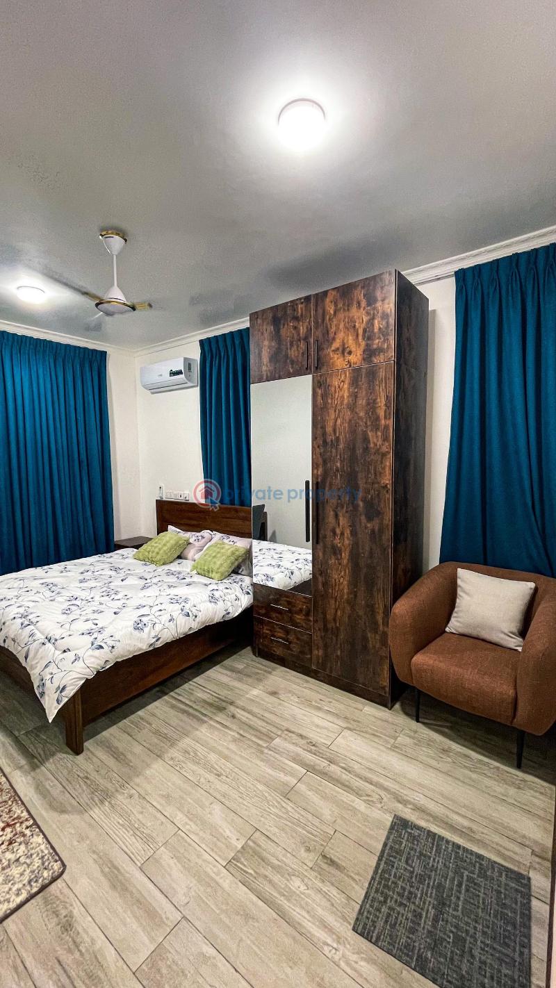 2 bedroom Apartment For Rent The Browns Realtor ,osu Oxford Street, Close To The Beijing Clinic Osu Accra - 9