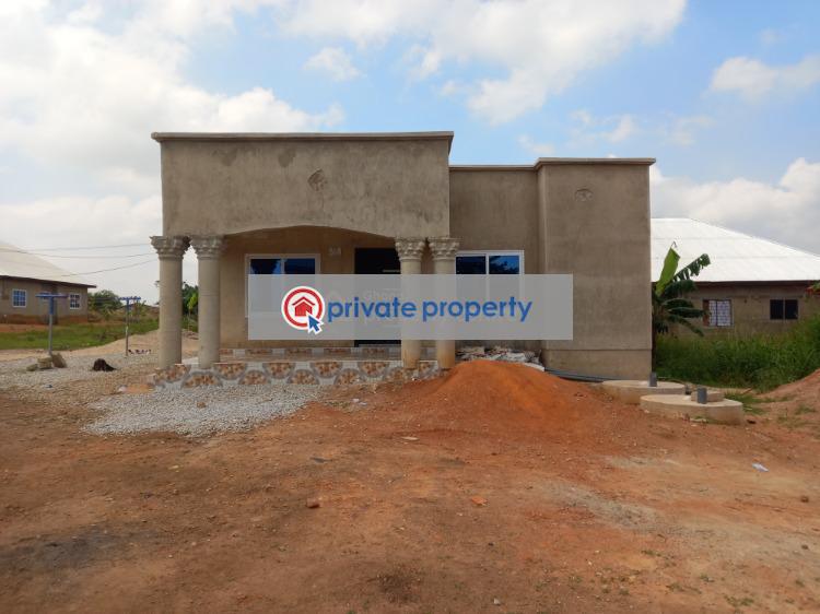2 bedroom House For Sale &nbsp;kodie On Kumasi/offinso Road. Kumasi Metropolitan Ashanti - 3