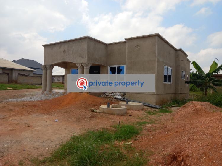 2 bedroom House For Sale &nbsp;kodie On Kumasi/offinso Road. Kumasi Metropolitan Ashanti - 1