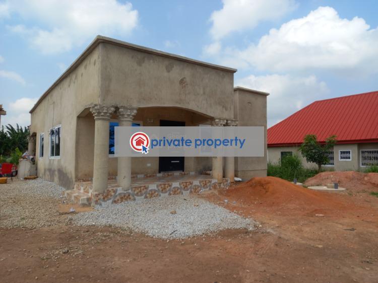 2 bedroom House For Sale &nbsp;kodie On Kumasi/offinso Road. Kumasi Metropolitan Ashanti - 4