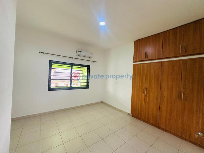 6 bedroom House For Sale Dzorwulu Accra - 8